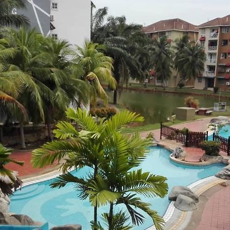 Homestay Dayani Musleem Port Dickson Exteriör bild
