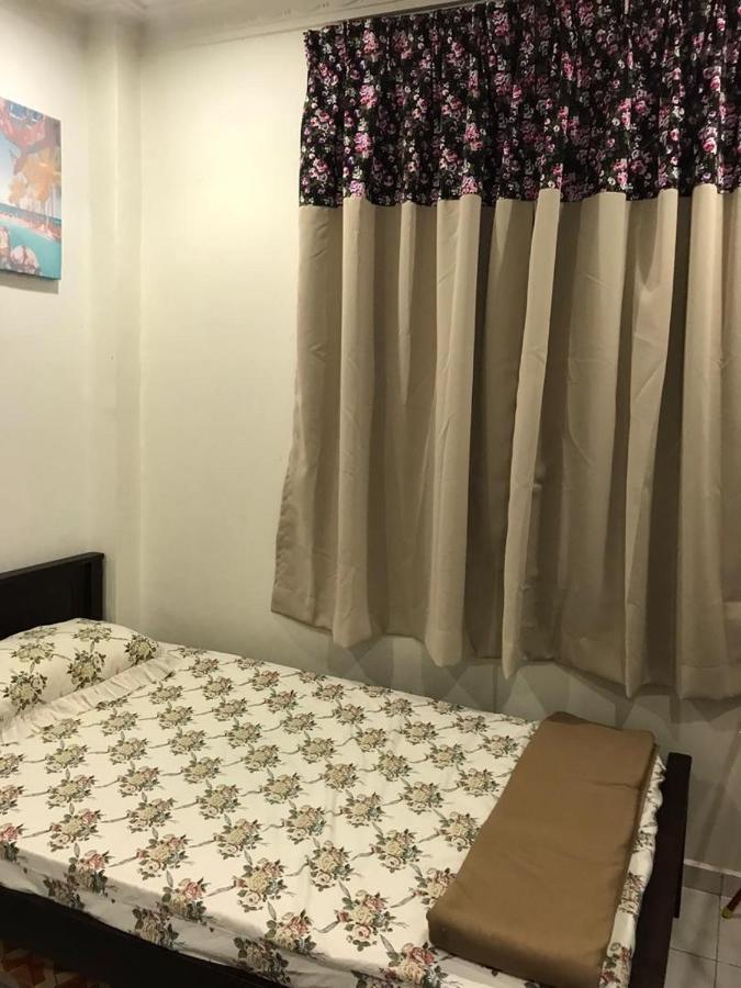 Homestay Dayani Musleem Port Dickson Exteriör bild