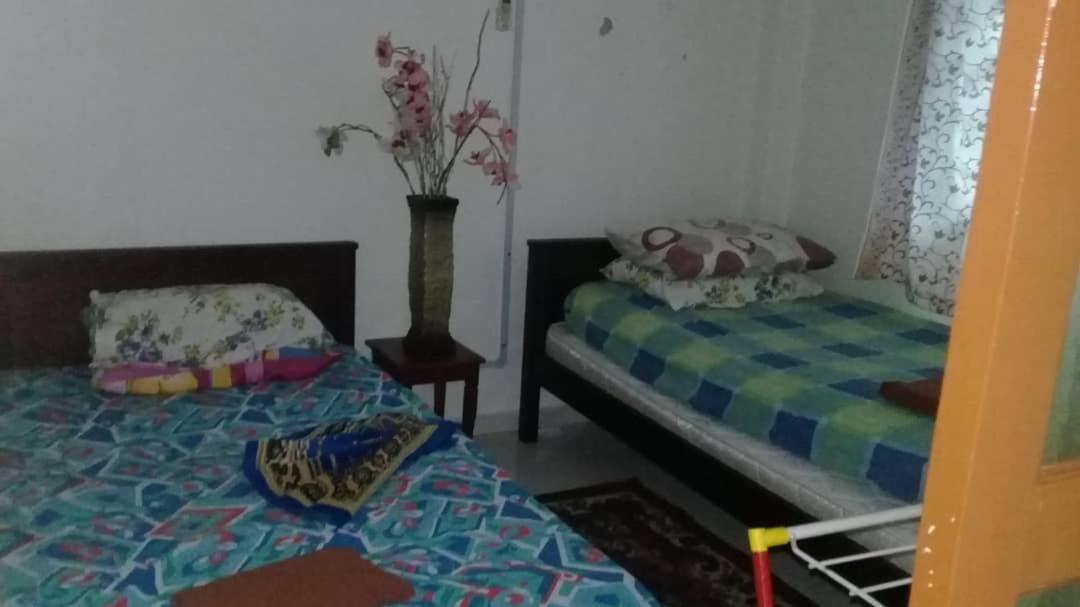 Homestay Dayani Musleem Port Dickson Exteriör bild