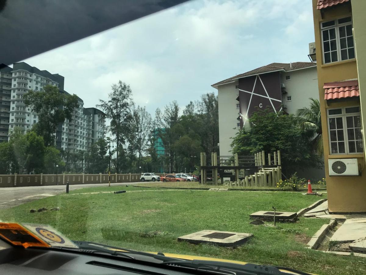 Homestay Dayani Musleem Port Dickson Exteriör bild